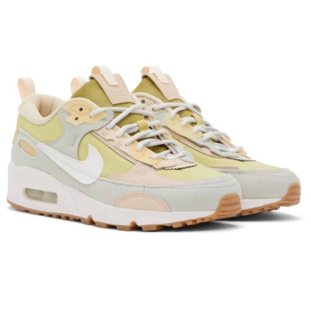 Nike Women's Light Green White Gum Air Max Athletic Sneakers